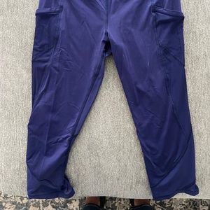 Lululemon Capri leggings Purple Size 8
